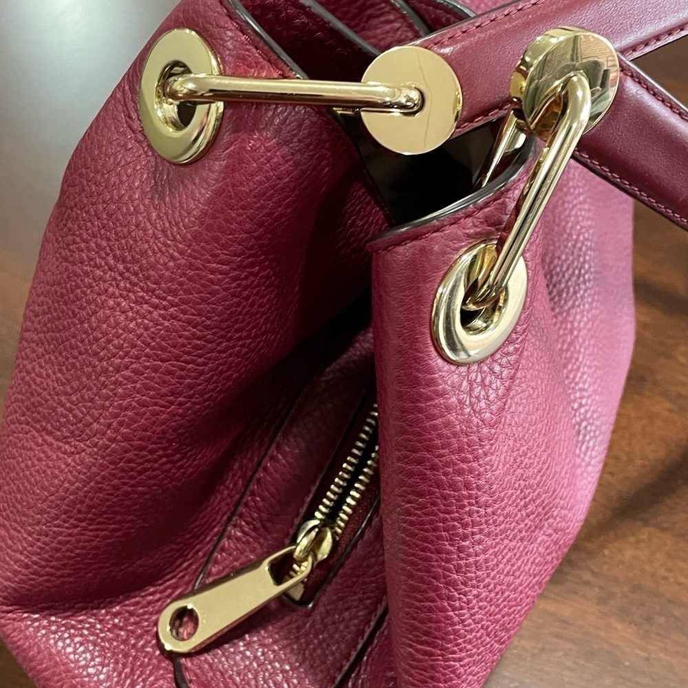 Michael Kors  Burgundy pebbled leather shoulder bag with three compartment - Picture 8 of 10